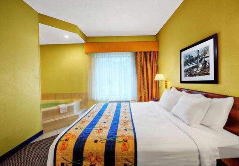 Springhill Suites Milford Room photo